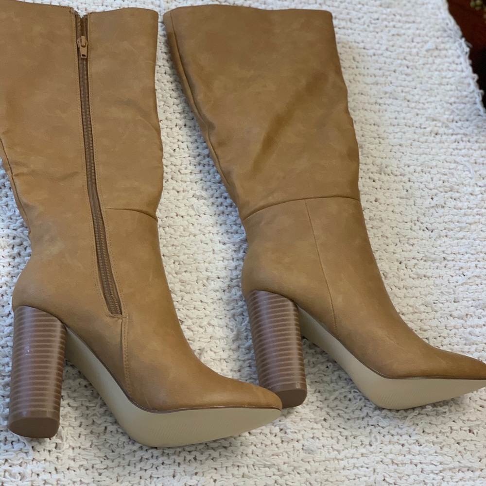 Stephania Block Heel Boot - 6.5 | Brown